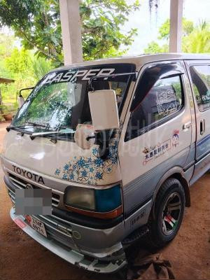 Toyota Hiace 1990 - භාවිතා කරන ලද වෑන් රථය sale in Sri Lanka - patpat.lk