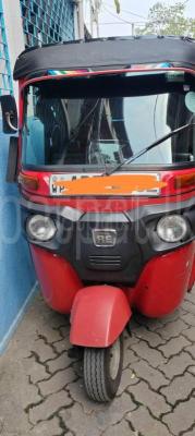Bajaj Three Wheel 2018
