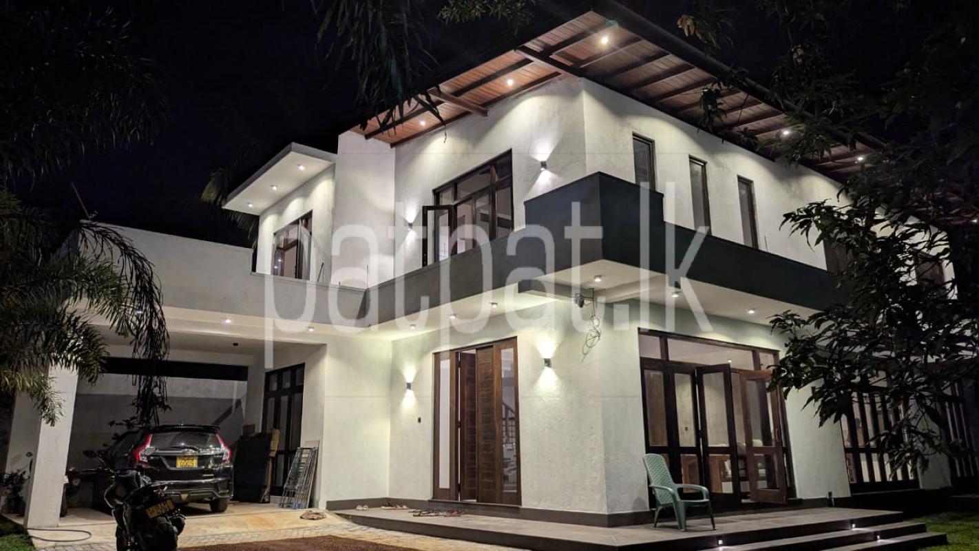 House for Sale in Weliveriya