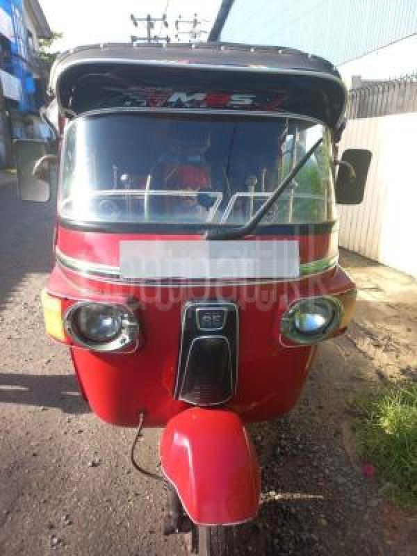 Bajaj 4 stroke 2012 - භාවිතා කරන ලද ත්‍රිරෝද රථය sale in Sri Lanka - patpat.lk