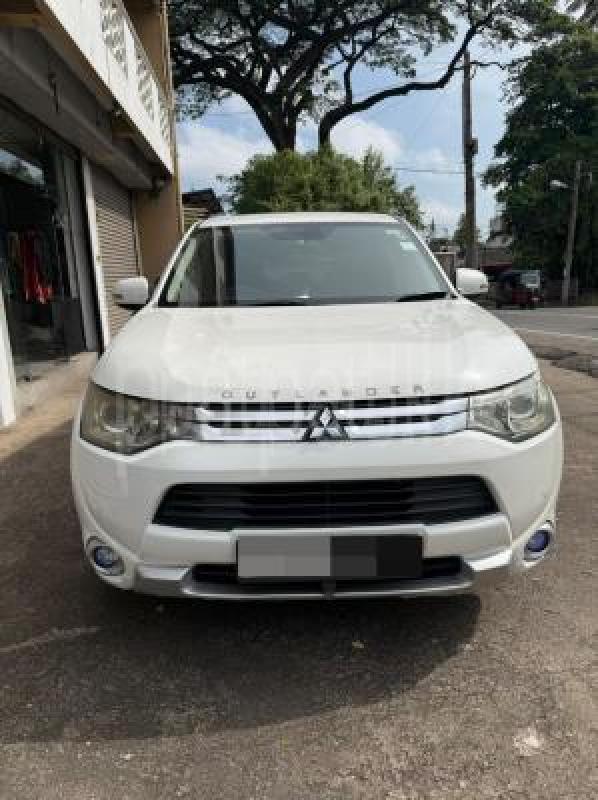 Mitsubishi Outlander 2013 -  SUV රථය sale in Sri Lanka - patpat.lk