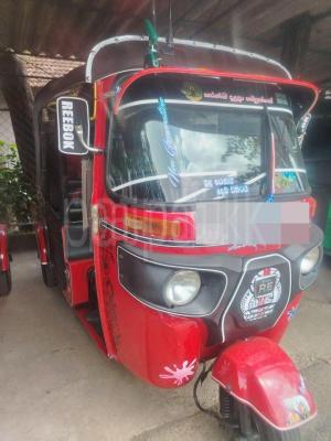 Bajaj Three Wheel 2016