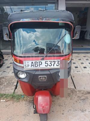 Bajaj Three Wheel 2016