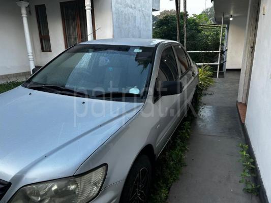 Mitsubishi Lancer 2002