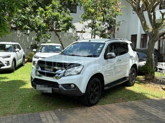 Isuzu MU X 2015 - பயன்படுத்தப்பட்டது SUV sale in Sri Lanka - patpat.lk