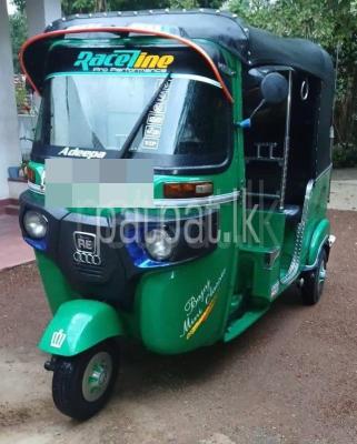 Bajaj Three Wheel 2013