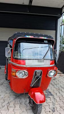 Bajaj Three Wheel 2011