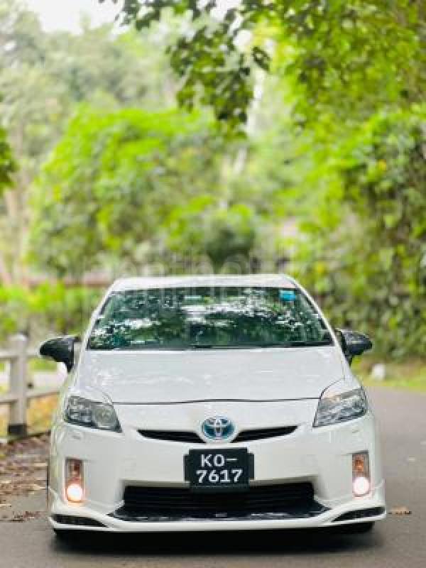 Toyota Prius 2011 - Used Car sale in Sri Lanka - patpat.lk