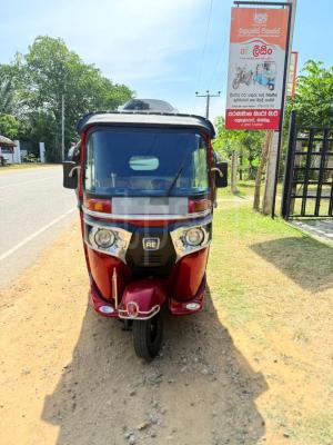Bajaj Three Wheel 2014