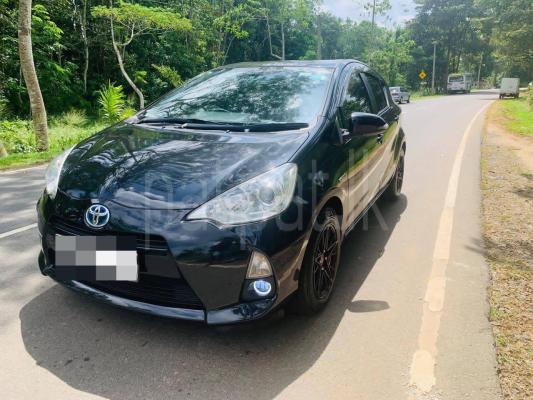 Toyota Aqua 2012 - Used Car sale in Sri Lanka - patpat.lk