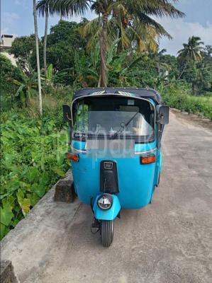 Bajaj Three Wheel 2005
