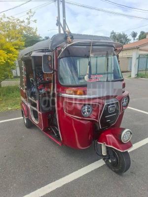 Bajaj Three Wheel 2014 - பயன்படுத்தப்பட்டது முச்சக்கர வண்டி sale in Sri Lanka - patpat.lk