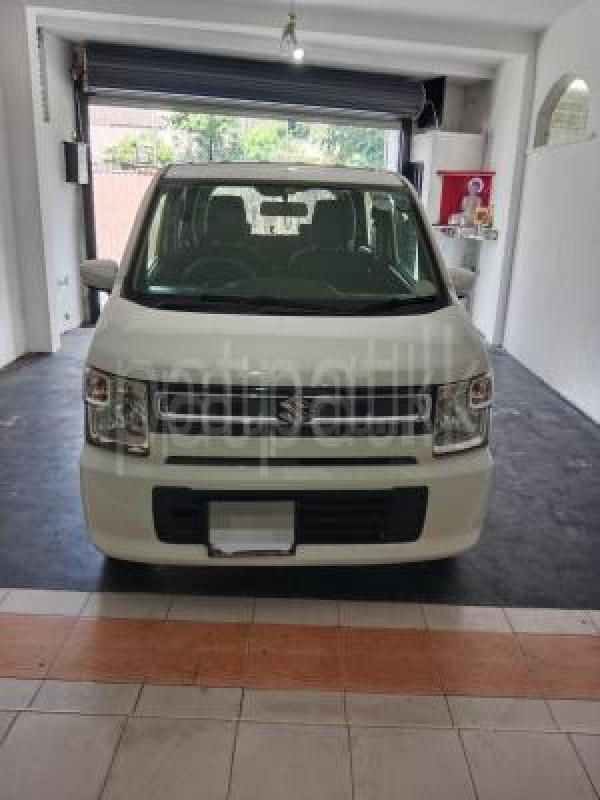 Suzuki Wagon R 2018 -  කාර් sale in Sri Lanka - patpat.lk