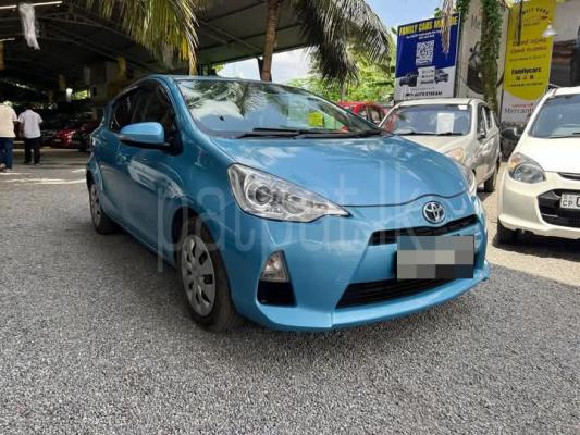 Toyota Aqua 2012 - භාවිතා කරන ලද කාර් sale in Sri Lanka - patpat.lk