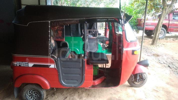 Bajaj Three Wheel 2004