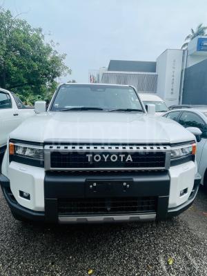 Toyota Land Cruiser Prado 2024
