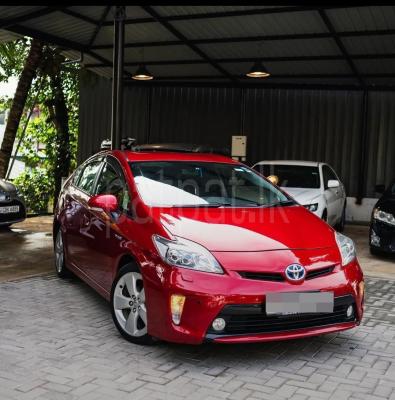 Toyota Prius 2015 - பயன்படுத்தப்பட்டது கார் sale in Sri Lanka - patpat.lk