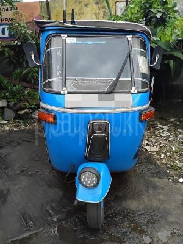 Bajaj 2 stroke 2004 - භාවිතා කරන ලද ත්‍රිරෝද රථය sale in Sri Lanka - patpat.lk