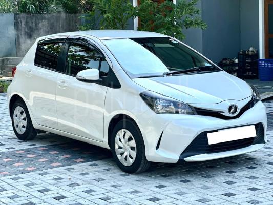 Toyota Vitz 2016 - பயன்படுத்தப்பட்டது கார் sale in Sri Lanka - patpat.lk