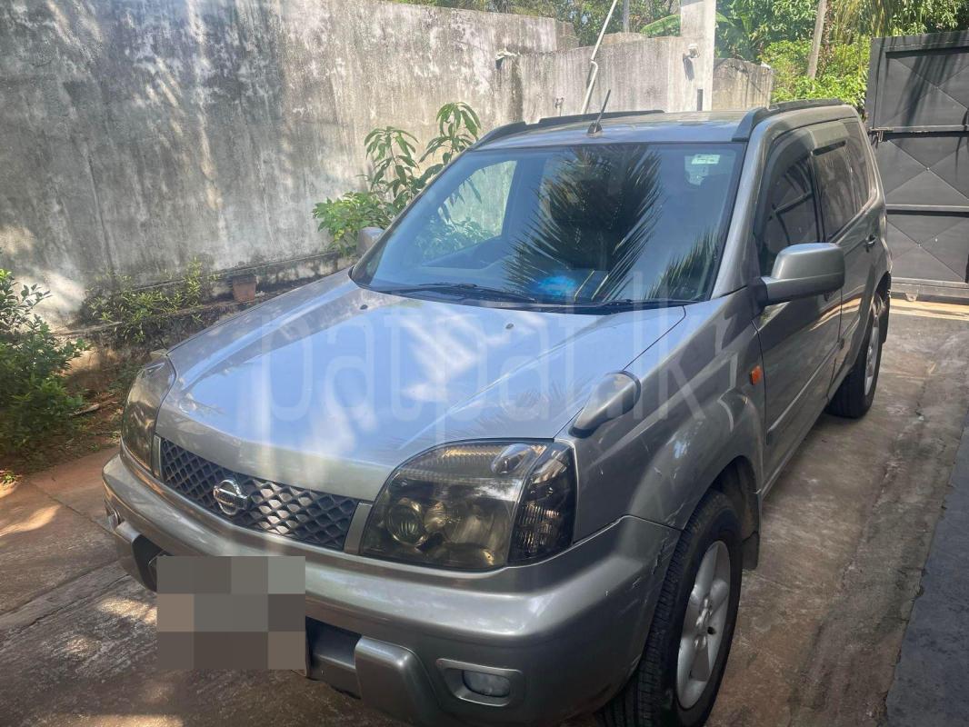 Nissan X Trail 2002 - භාවිතා කරන ලද SUV රථය sale in Sri Lanka - patpat.lk
