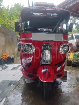 Bajaj Three Wheel 2011