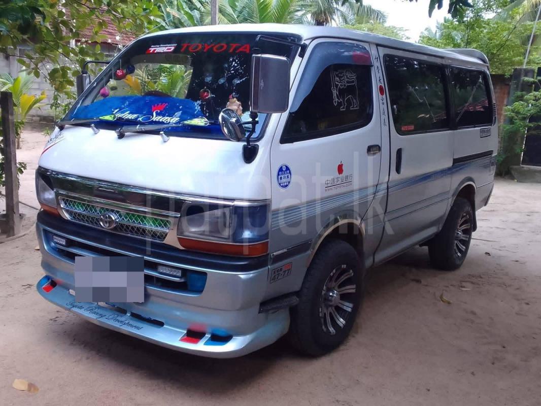 Toyota Hiace 2000 - பயன்படுத்தப்பட்டது வேன் sale in Sri Lanka - patpat.lk