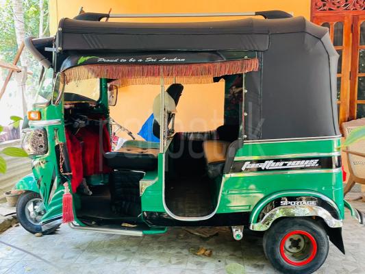 Bajaj 4 stroke 2013 - Used Three wheeler sale in Sri Lanka - patpat.lk