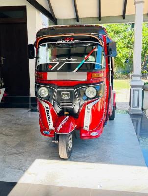 Bajaj Three Wheel 2015 - பயன்படுத்தப்பட்டது முச்சக்கர வண்டி sale in Sri Lanka - patpat.lk