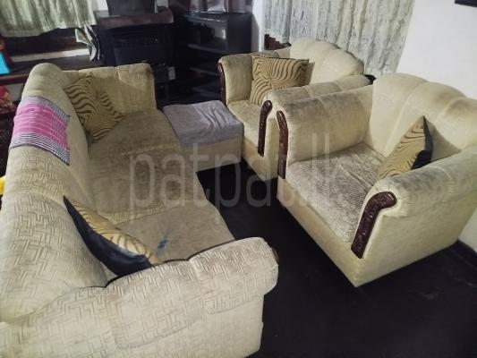 Full Sofa Set with Footrest – Classic Style, Great for Refurbishing