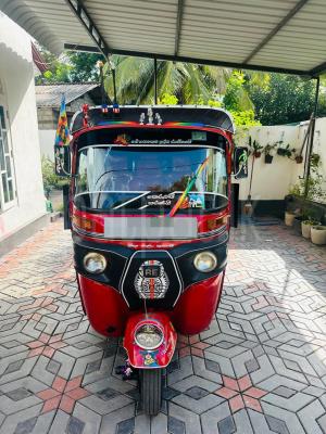 Bajaj 4 stroke 2014 - பயன்படுத்தப்பட்டது முச்சக்கர வண்டி sale in Sri Lanka - patpat.lk