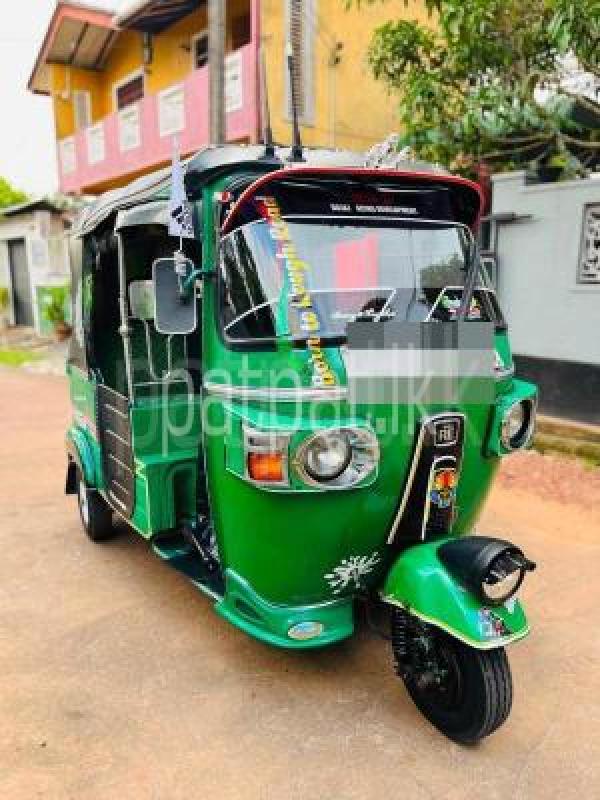 Bajaj 4 stroke 2010 -  ත්‍රිරෝද රථය sale in Sri Lanka - patpat.lk