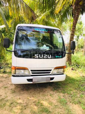 Isuzu ELF 2002
