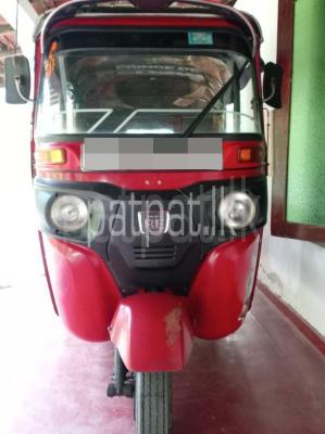 Bajaj Three Wheel 2016