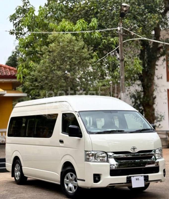 Toyota Hiace 2026 -  වෑන් රථය sale in Sri Lanka - patpat.lk