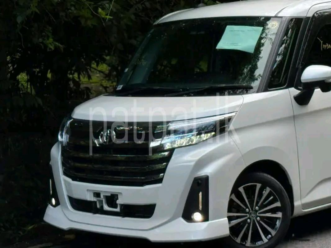 Toyota Roomy 2026 -  Van sale in Sri Lanka - patpat.lk