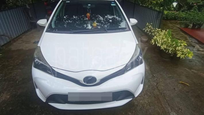 Toyota Vitz 2016 - பயன்படுத்தப்பட்டது கார் sale in Sri Lanka - patpat.lk