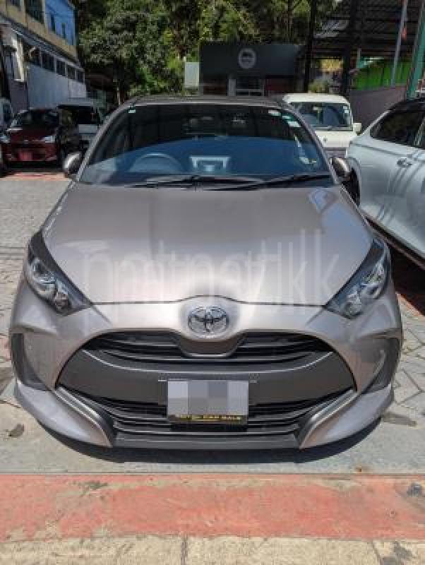 Toyota Yaris 2022 -  කාර් sale in Sri Lanka - patpat.lk