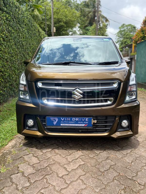 Suzuki Wagon R 2017 -  කාර් sale in Sri Lanka - patpat.lk
