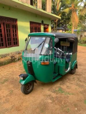 Bajaj Three Wheel 2004