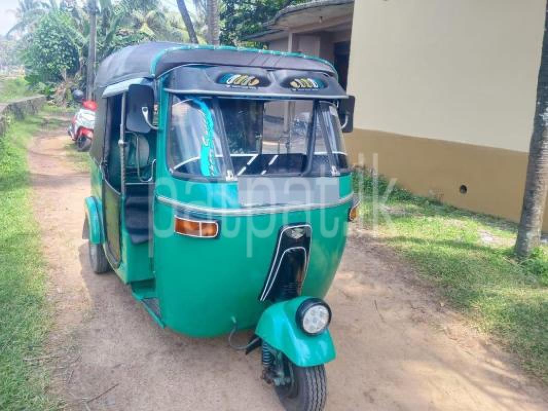Bajaj 2 stroke 2007 - නැවත සකස් කල ත්‍රිරෝද රථය sale in Sri Lanka - patpat.lk
