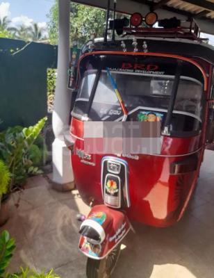 Bajaj Three Wheel 2005