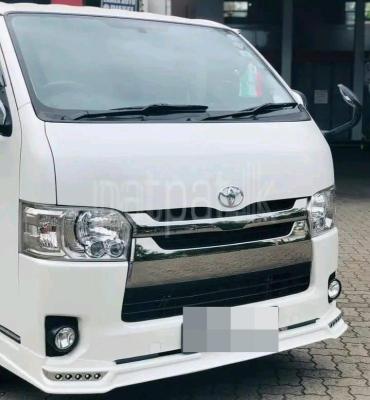 Toyota Hiace 2016
