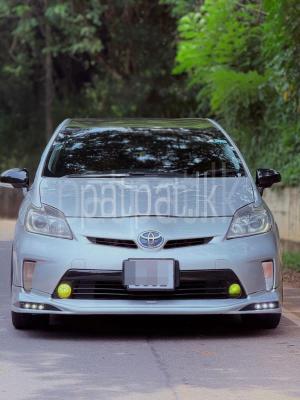 Toyota PRIUS G TOURUING 2012 - பயன்படுத்தப்பட்டது கார் sale in Sri Lanka - patpat.lk