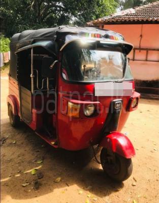 Bajaj Three Wheel 2011