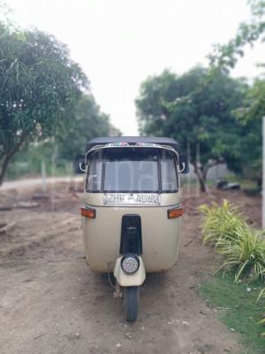 Bajaj Three Wheel 2003