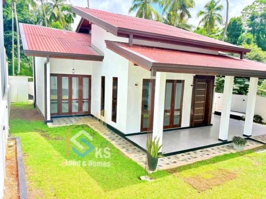 House for Sale in Udugampola