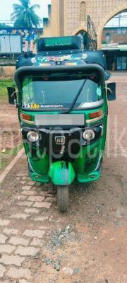 Bajaj Three Wheel 2019
