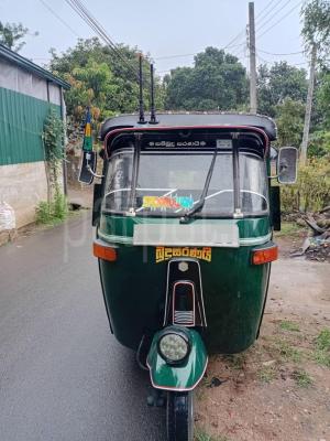 Bajaj Three Wheel 2004