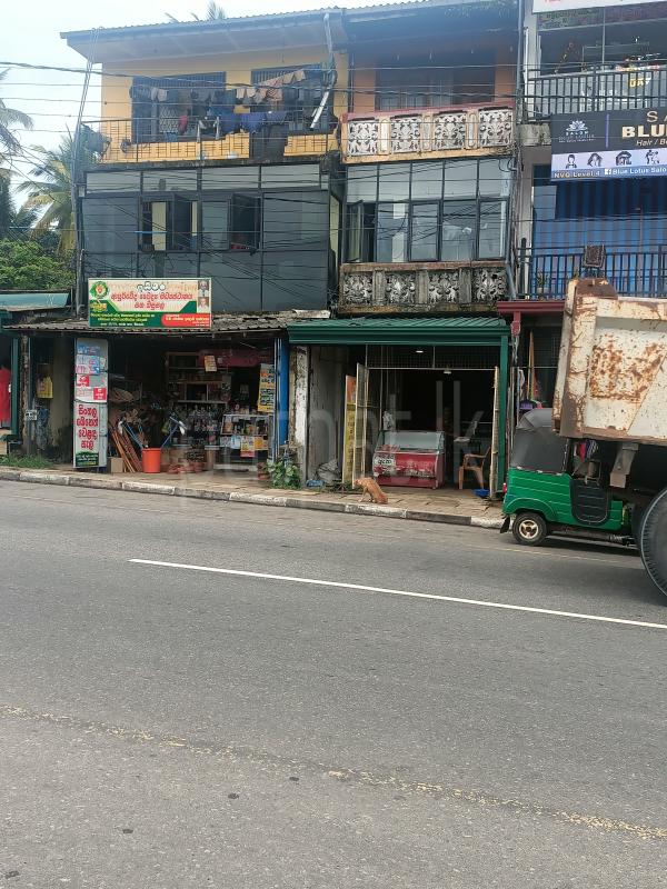 Building for Sale in Meegoda