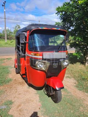 Bajaj Three Wheel 2016 - பயன்படுத்தப்பட்டது முச்சக்கர வண்டி sale in Sri Lanka - patpat.lk